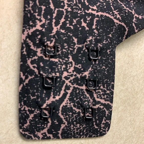 🍋Lululemon Like Nothing Bra - Picture 4 of 5